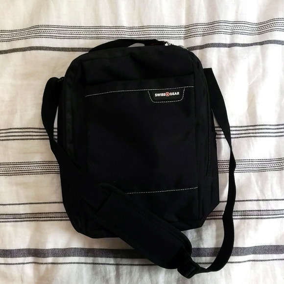 SwissGear Cameras, Photo & Video Swiss Gear Camera Bag Poshmark